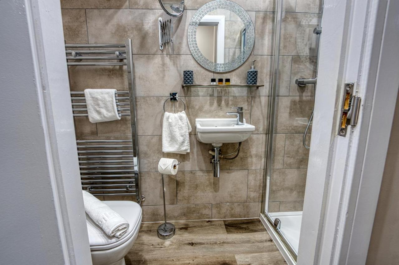 Stylish House - B'Ham Airport And Nec, Jlr Solihull, Business & Leisure Stays - Aspen House Oda fotoğraf