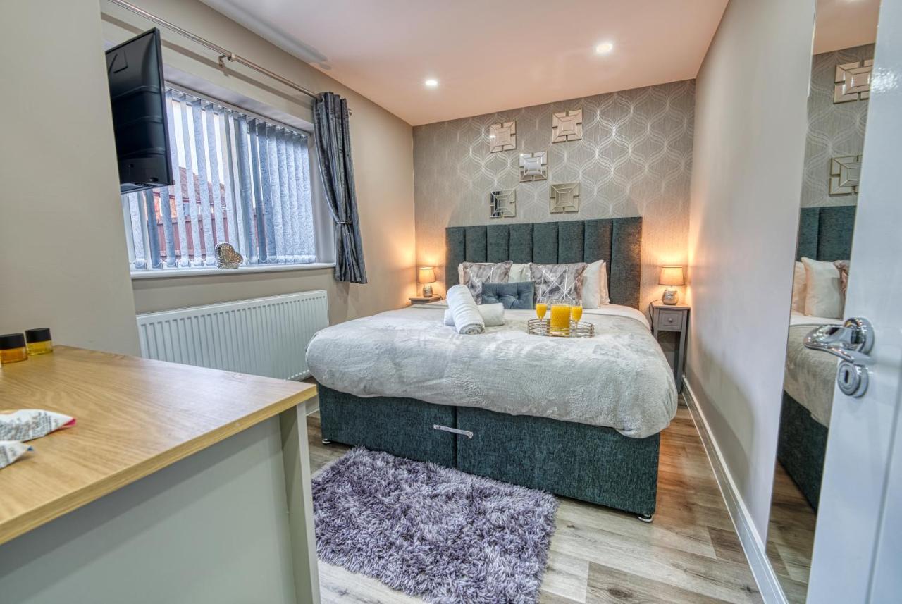 Stylish House - B'Ham Airport And Nec, Jlr Solihull, Business & Leisure Stays - Aspen House Oda fotoğraf