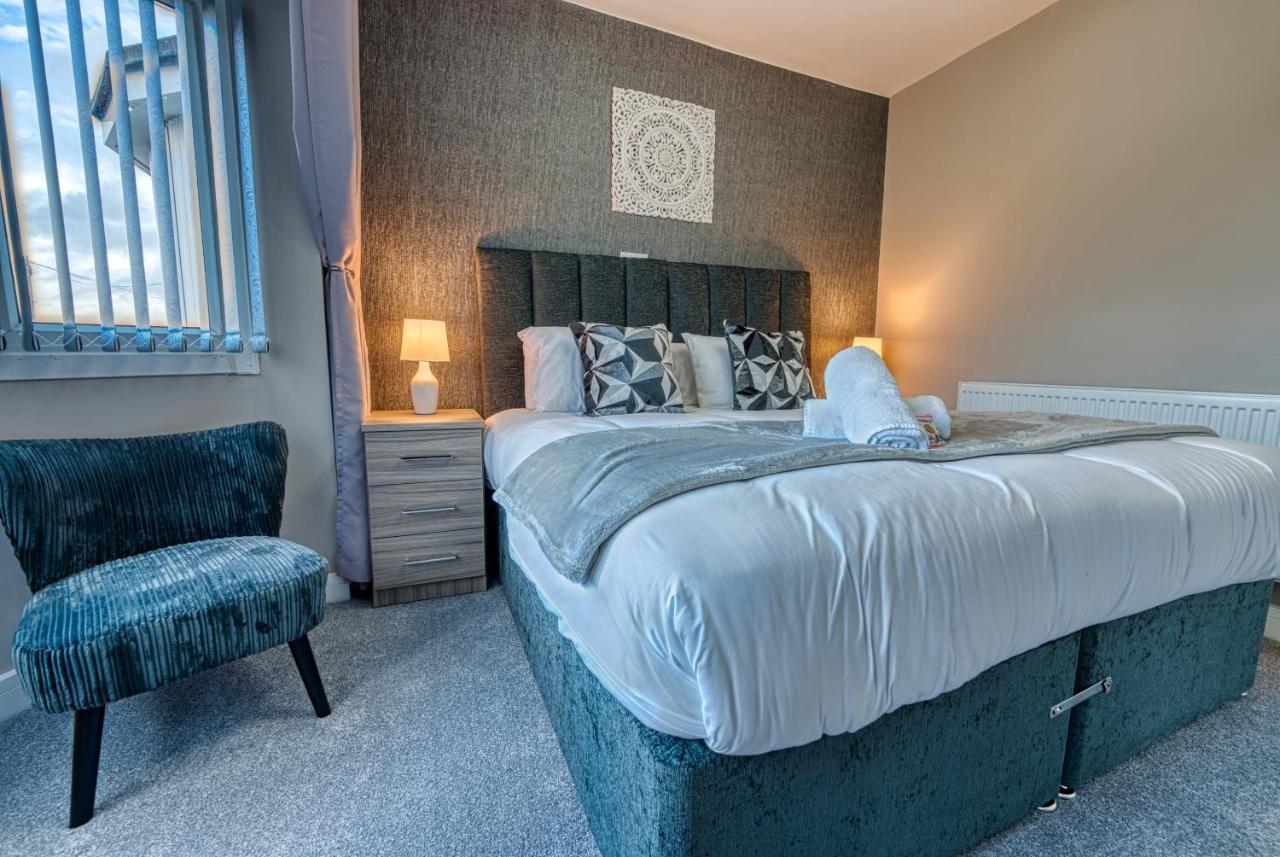 Stylish House - B'Ham Airport And Nec, Jlr Solihull, Business & Leisure Stays - Aspen House Oda fotoğraf